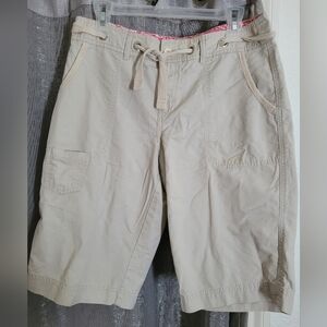 Knee shorts size 6
